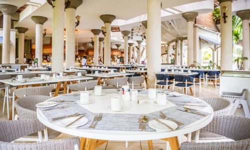 Victoria Beachcomber Resort & Spa
